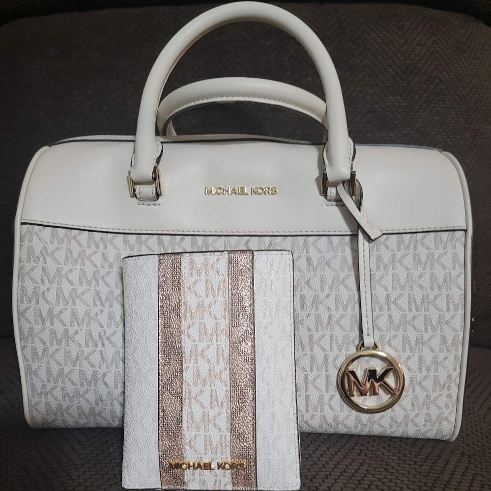 Michael kors purse and wallet